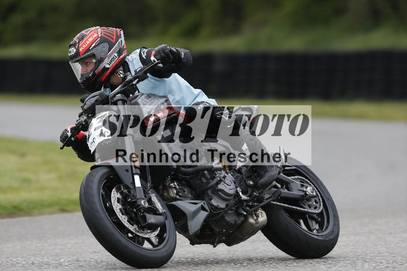 Archiv-2025/06 18.04.2025 Speer Racing ADR/Instruktorentraining/23